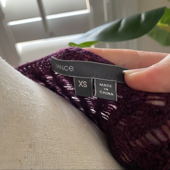 Sold!! Vince mini cable shirttail wool blend sweater xs - Picture 6 of 10